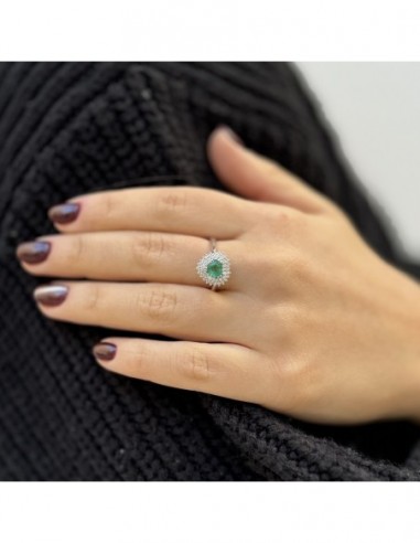 Anello Oro Bianco Principessa Smeraldo 6X6 Taglio Cuore 0,67 Carati e Diamanti 0,34 carati [e2e6426c]