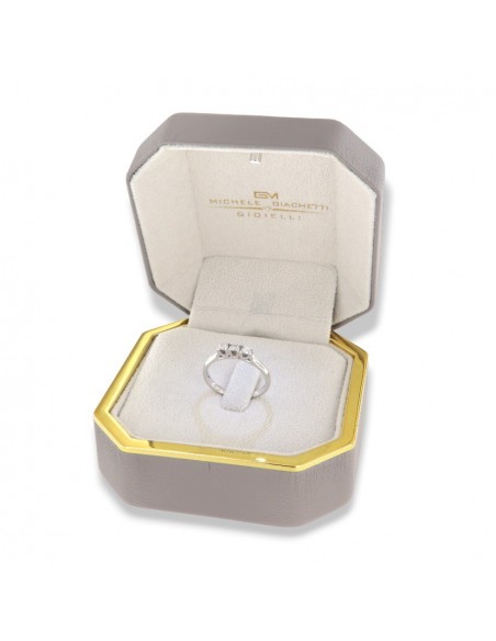 Anello Oro Bianco Trilogy 0,24 Carati Modello Abbraccio [45c82195]