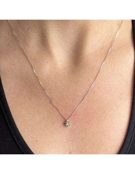 Ciondolo Oro Bianco Fiore Smeraldi 0,07 Diamanti 0,02 [20d1c036]