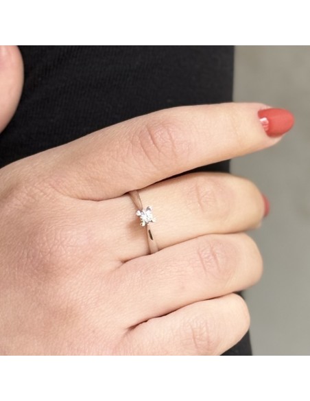 Anello Oro Bianco Solitario Castone Quadro Diamante 0,12 Carati [671679a1]
