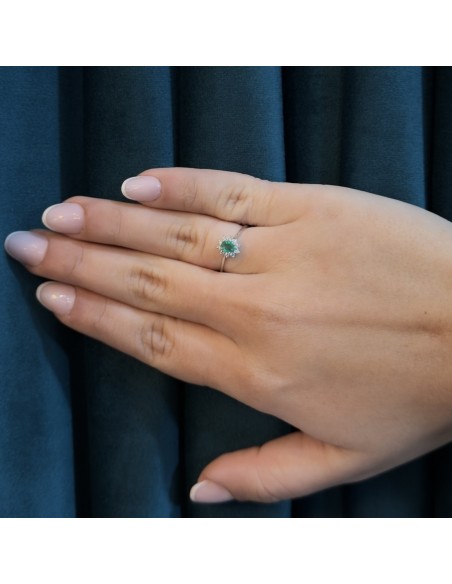 Anello Oro Bianco Principessa Smeraldo 0,27 Carati Diamanti 0,12 Carati [84903c39]